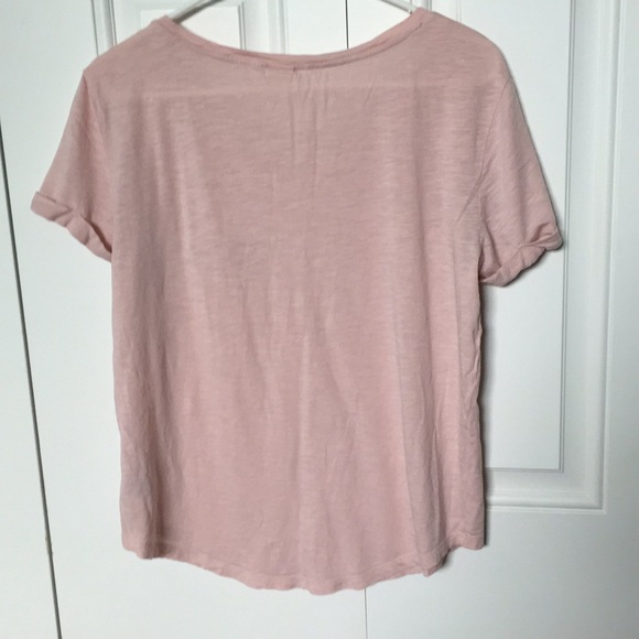 Size small H&M blush pink basic tee! - Picture 2 of 3
